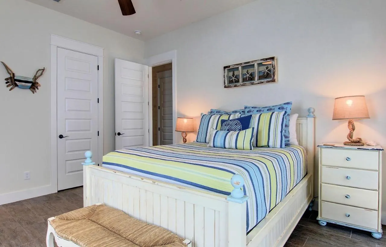 Cinnamon Shore- Salty Swag 122 Be Holiday home Port Aransas