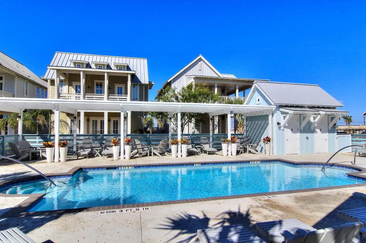 Cinnamon Shore- Salty Swag 122 Be Port Aransas