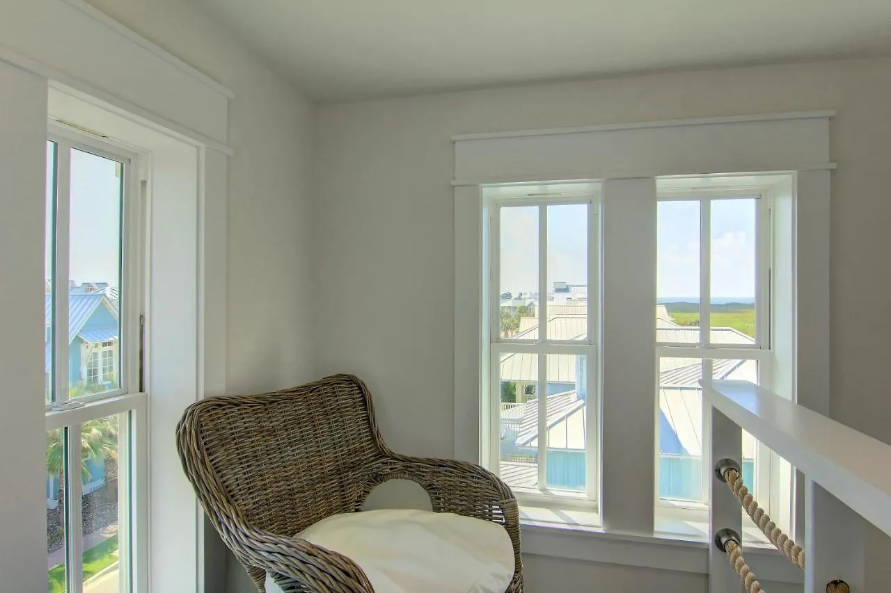 Cinnamon Shore- Salty Swag 122 Be
