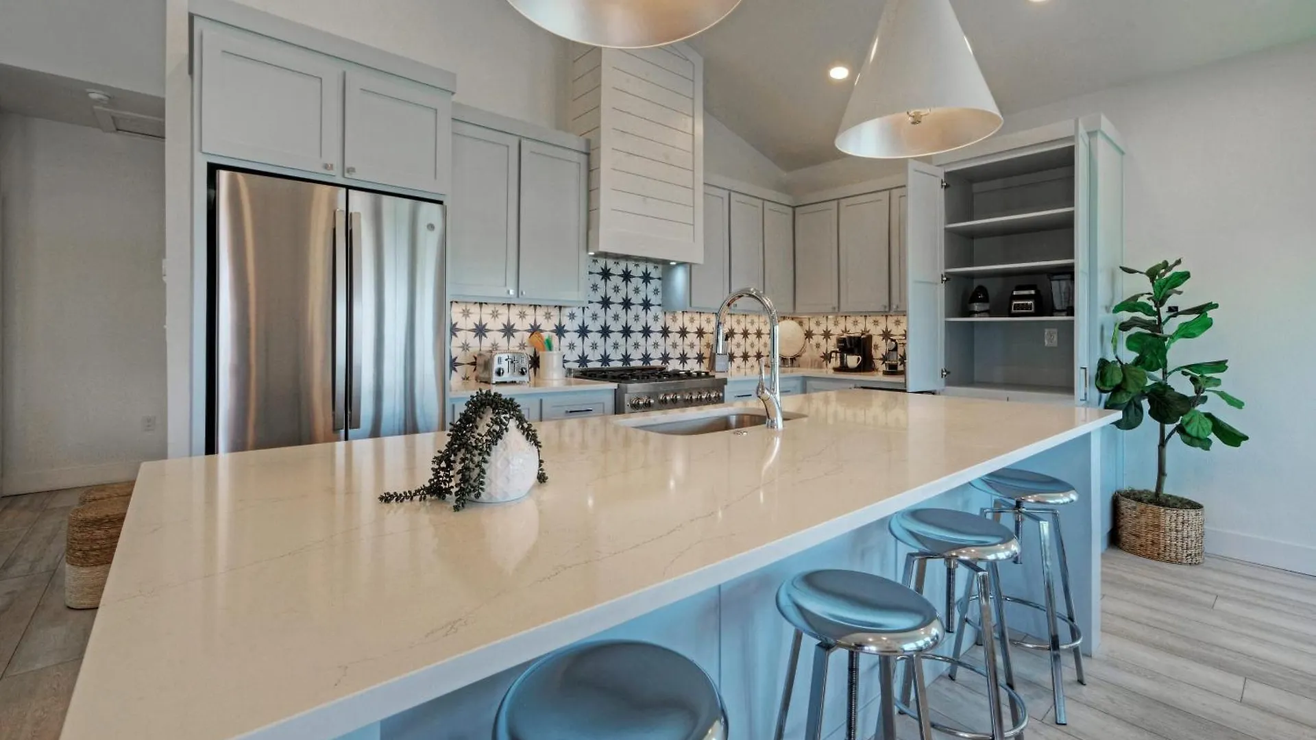 Luxury 4br Retreat W Pool Walk To Dining Shops Shore Thang Σπίτι διακοπών *