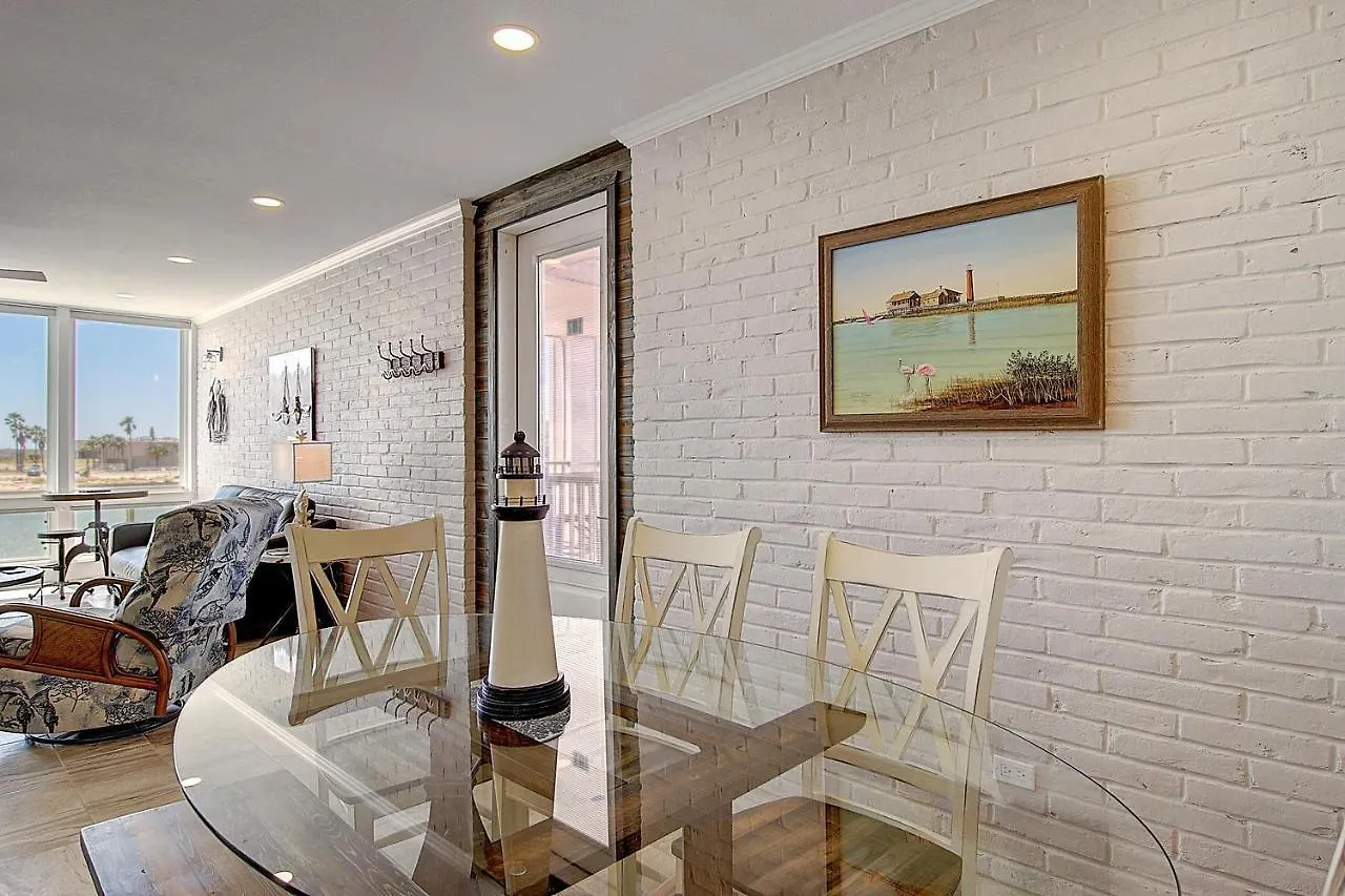 Channelview 107 * Port Aransas