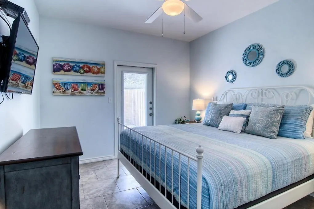 Flip Flops & Pop Tops Apartment Port Aransas