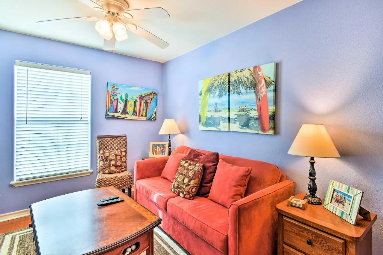 Spacious Near And Golfing