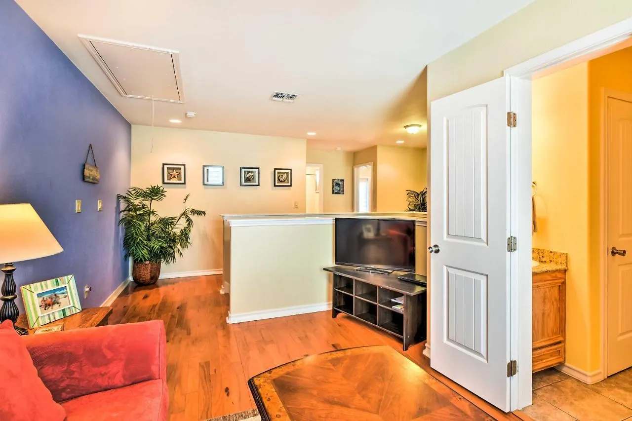 Spacious Near And Golfing Apartment Port Aransas