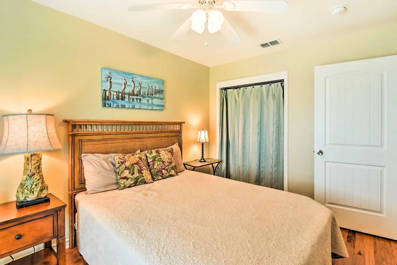 Apartment Spacious Near And Golfing