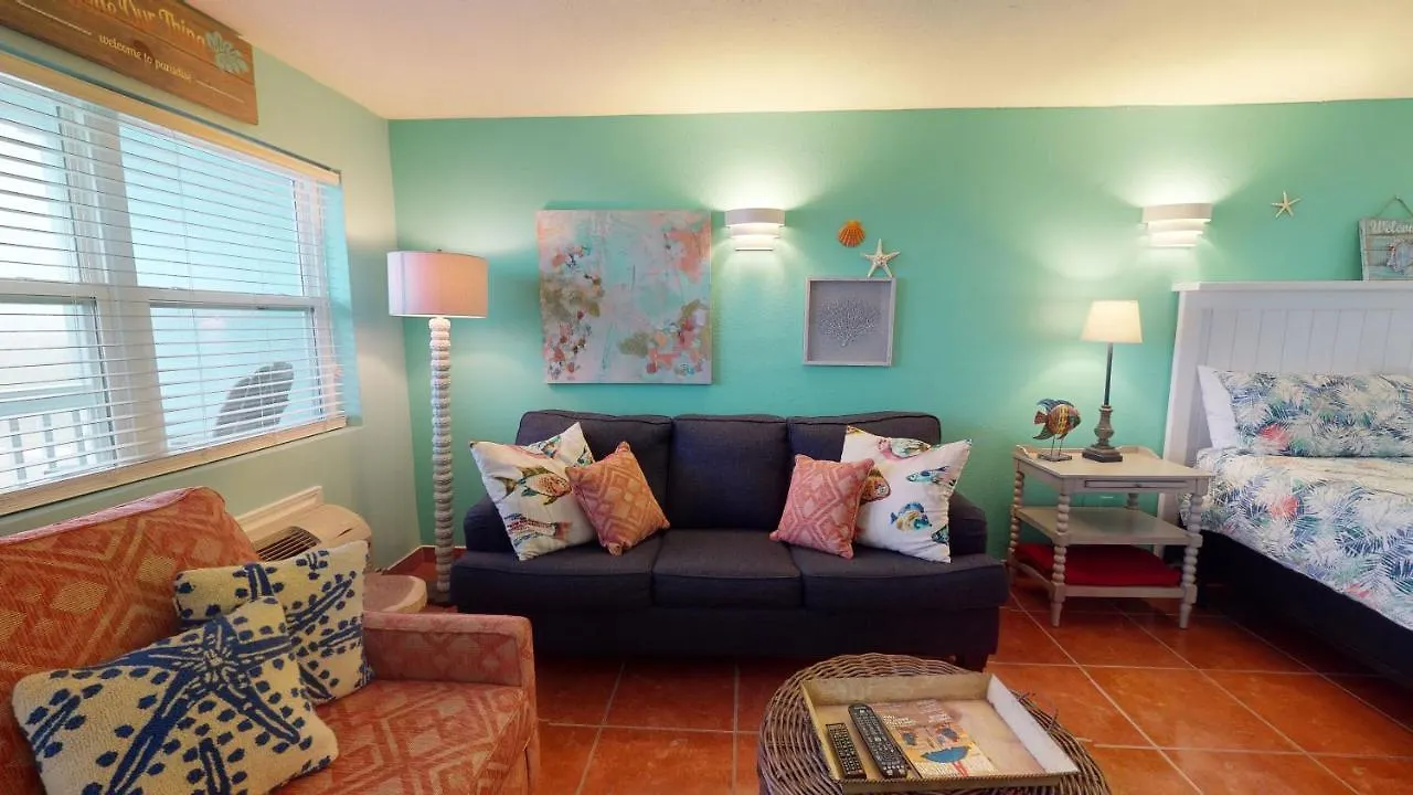 Holiday home Sb143 Efficiency In Town, Near Beach, Shared Pool & Hot Tub *