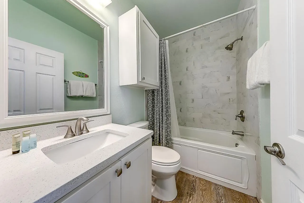Eskridge Gem Unit B * Port Aransas