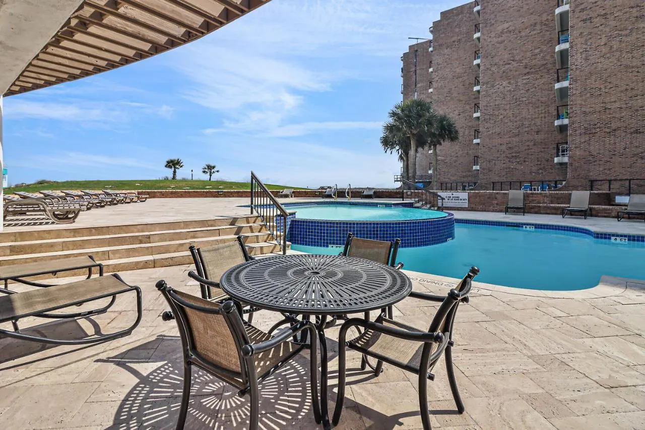 Soothing Sound And Phenomenal View Of The Ocean From Your Private Balcony In 2 Bedroom 2 Bath Holiday home *