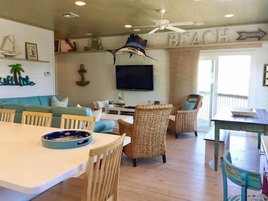 Shore To Please Holiday home *