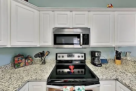 Parrot's Hideaway At Pirates Bay Holiday home