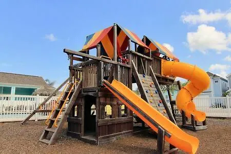 Parrot's Hideaway At Pirates Bay Holiday home *