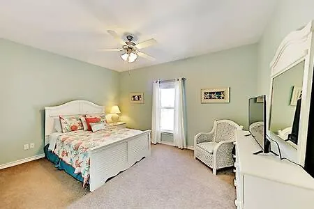 Parrot's Hideaway At Pirates Bay * Port Aransas