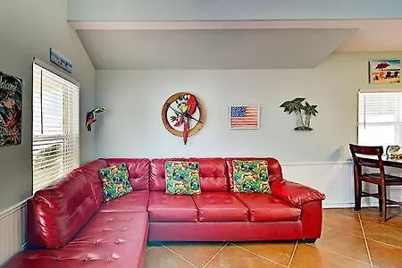Parrot's Hideaway At Pirates Bay Port Aransas