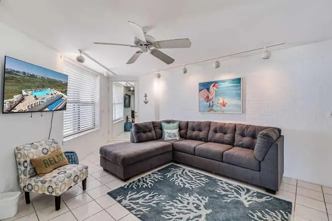 Holiday home Relax With A Fabulous Ocean View Ocean Sounds In 2 Bedroom 2 Bath Den