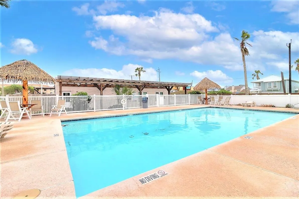 Gulf Retreat At Sea Sands Community Pool Port Aransas