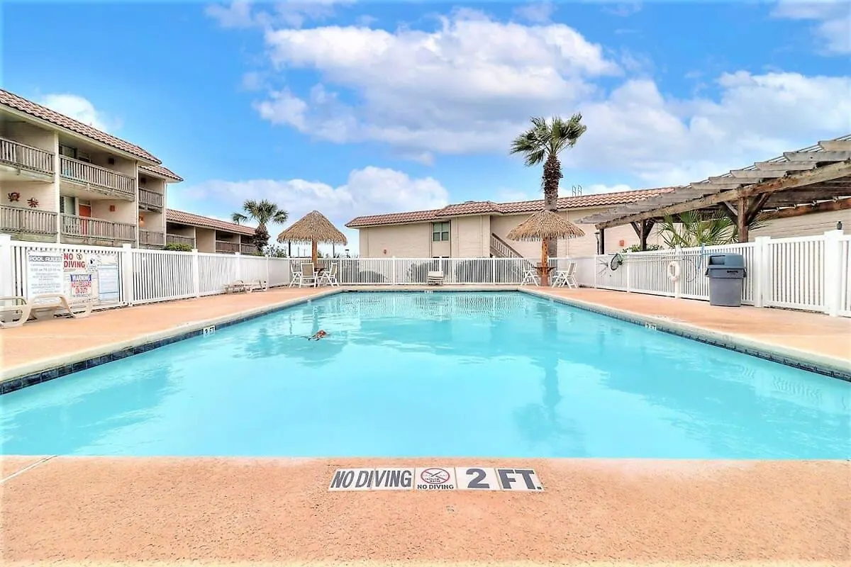Gulf Retreat At Sea Sands Community Pool Holiday home