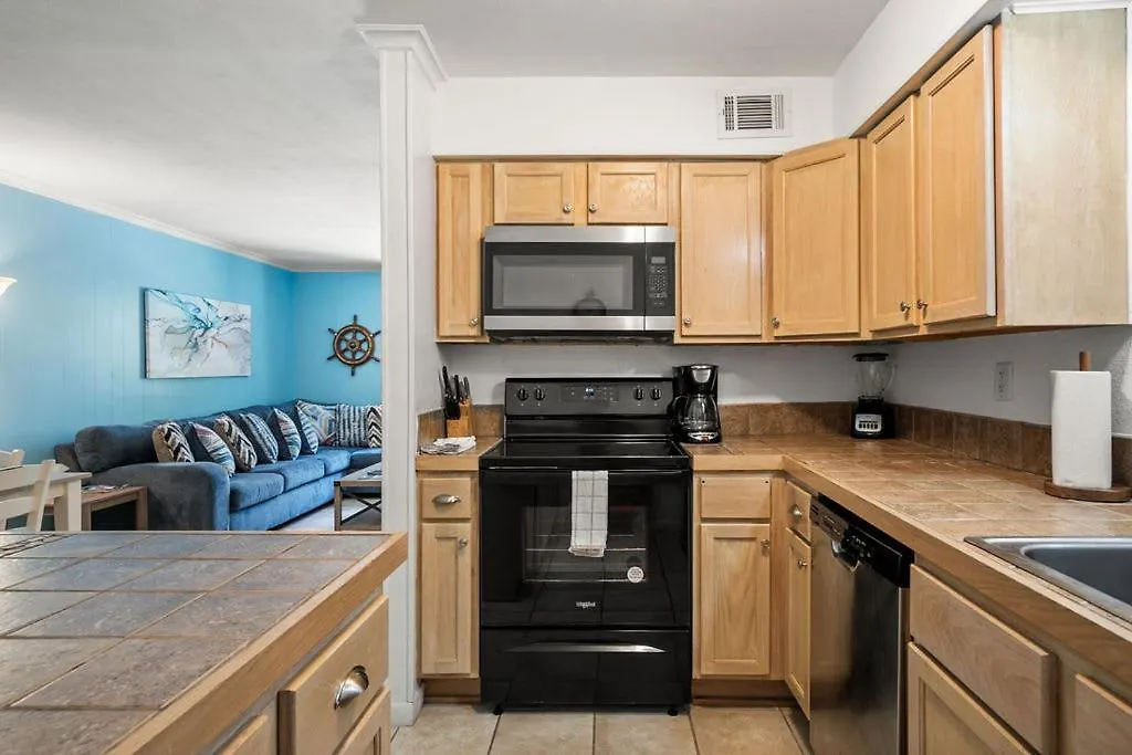 Great Location Golf Carts Close 2 Holiday home *