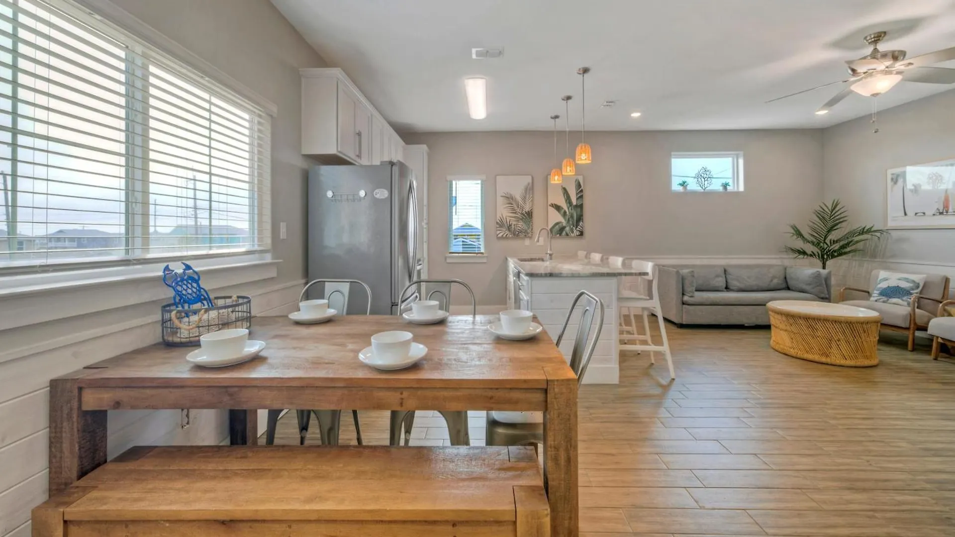 Holiday home The Blue Crab By Avantstay Pool Access Blocks To The Port Aransas