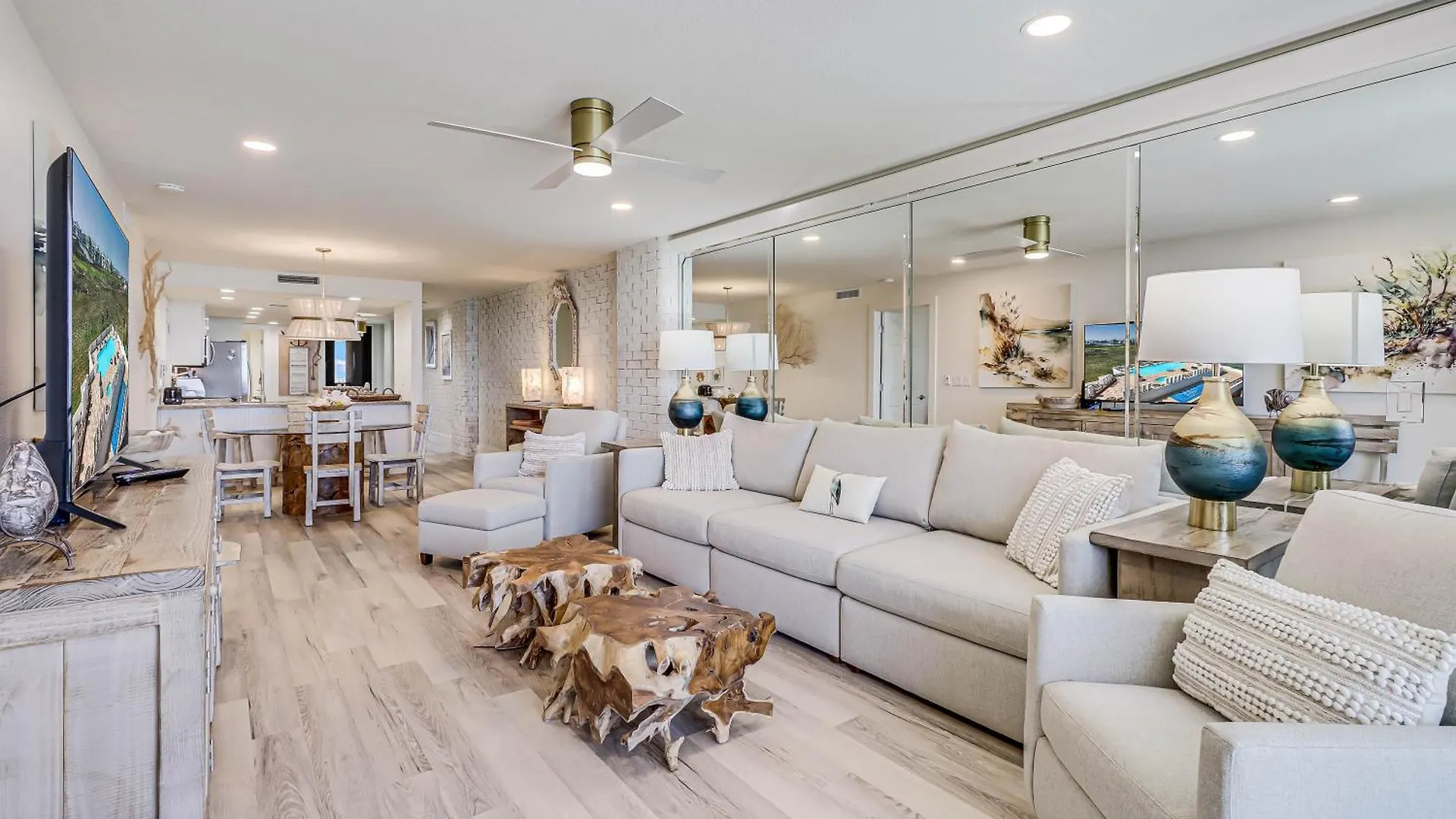 Soothing Sound And Phenomenal View Of The Ocean From Your Private Balcony In 2 Bedroom 2 Bath *