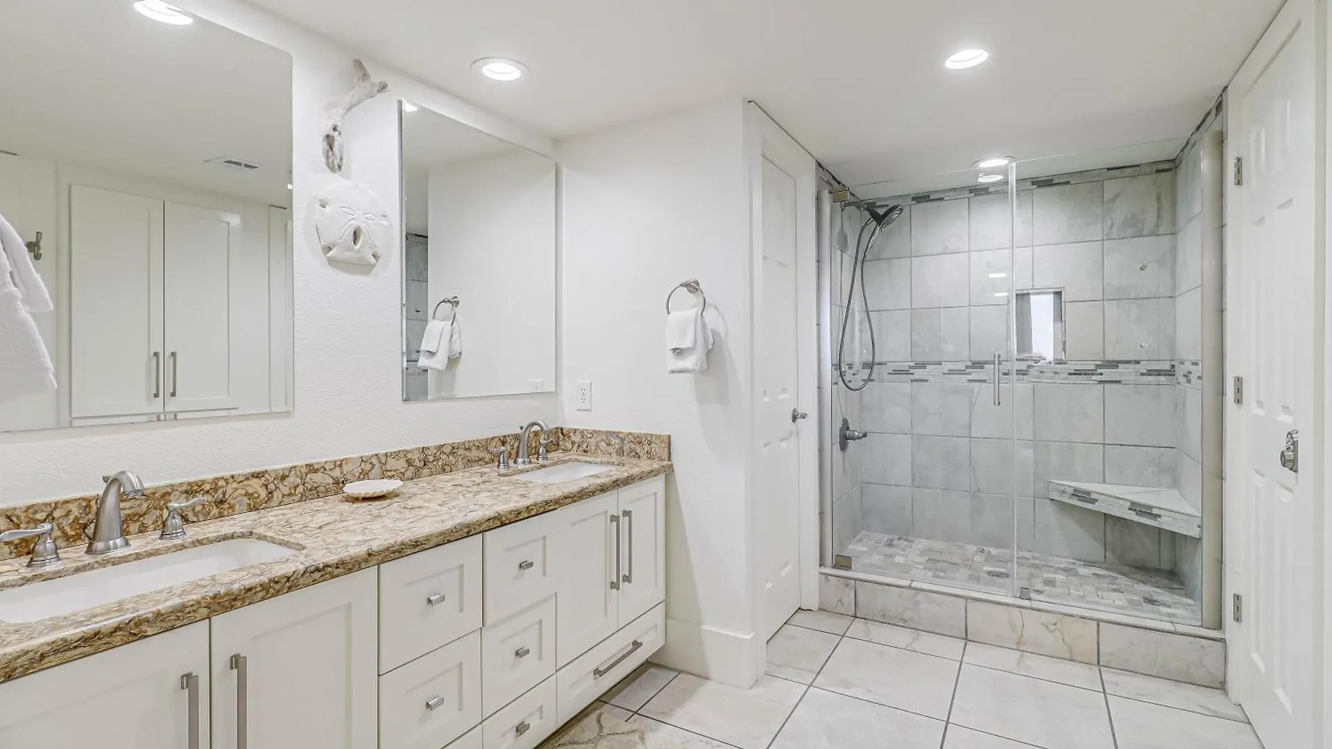 Soothing Sound And Phenomenal View Of The Ocean From Your Private Balcony In 2 Bedroom 2 Bath Port Aransas