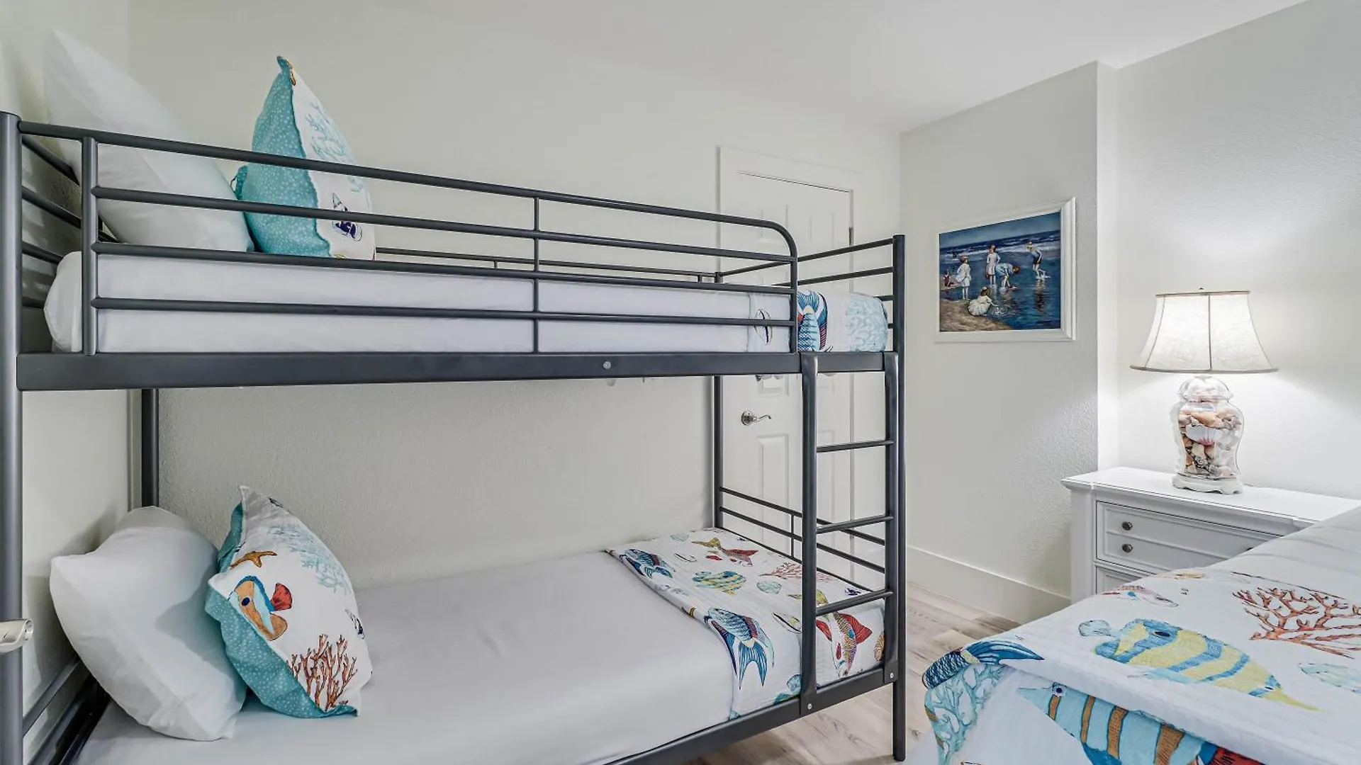 Soothing Sound And Phenomenal View Of The Ocean From Your Private Balcony In 2 Bedroom 2 Bath Holiday home *