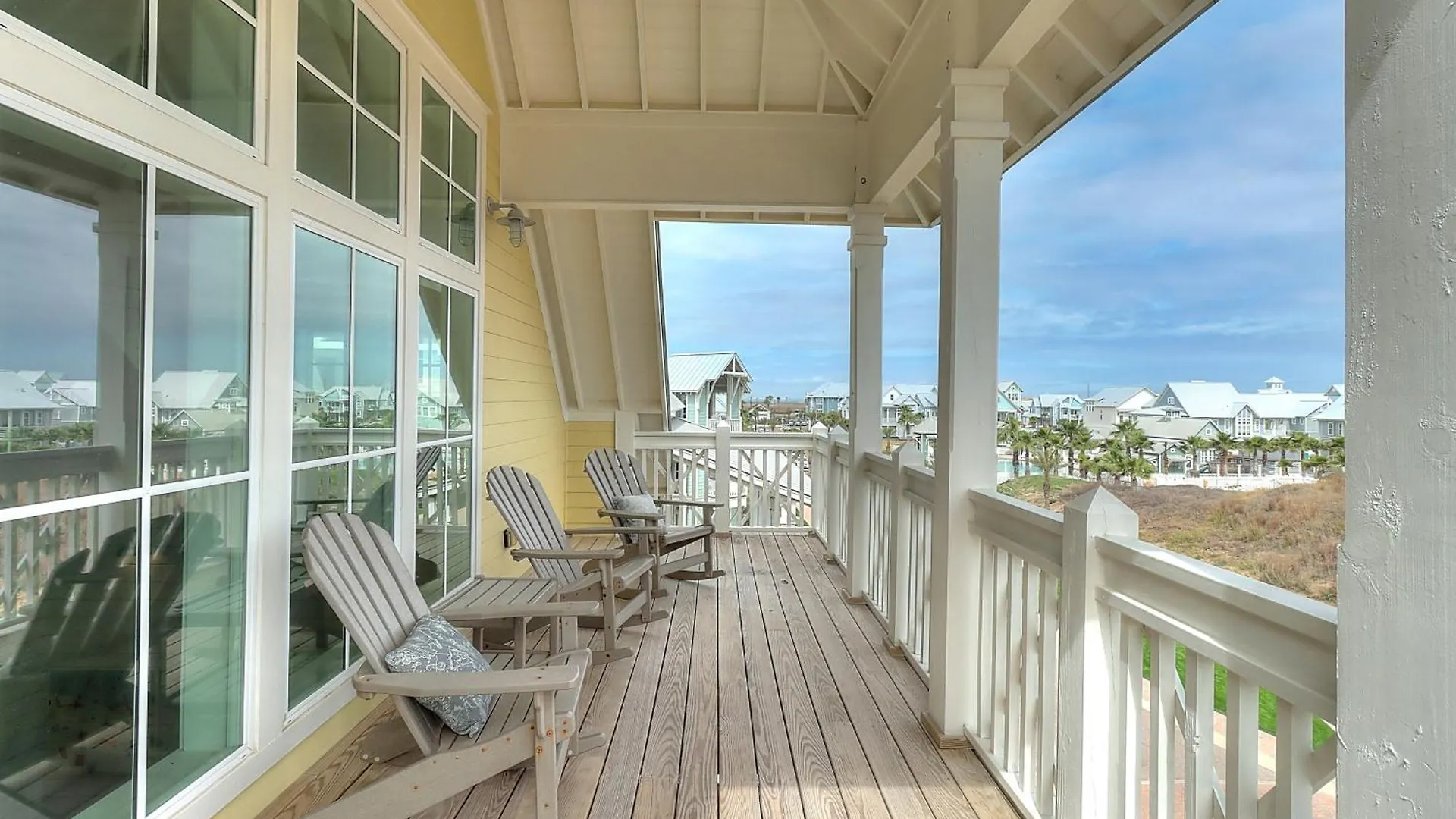 Yellow Submarine 306 Gr Holiday home