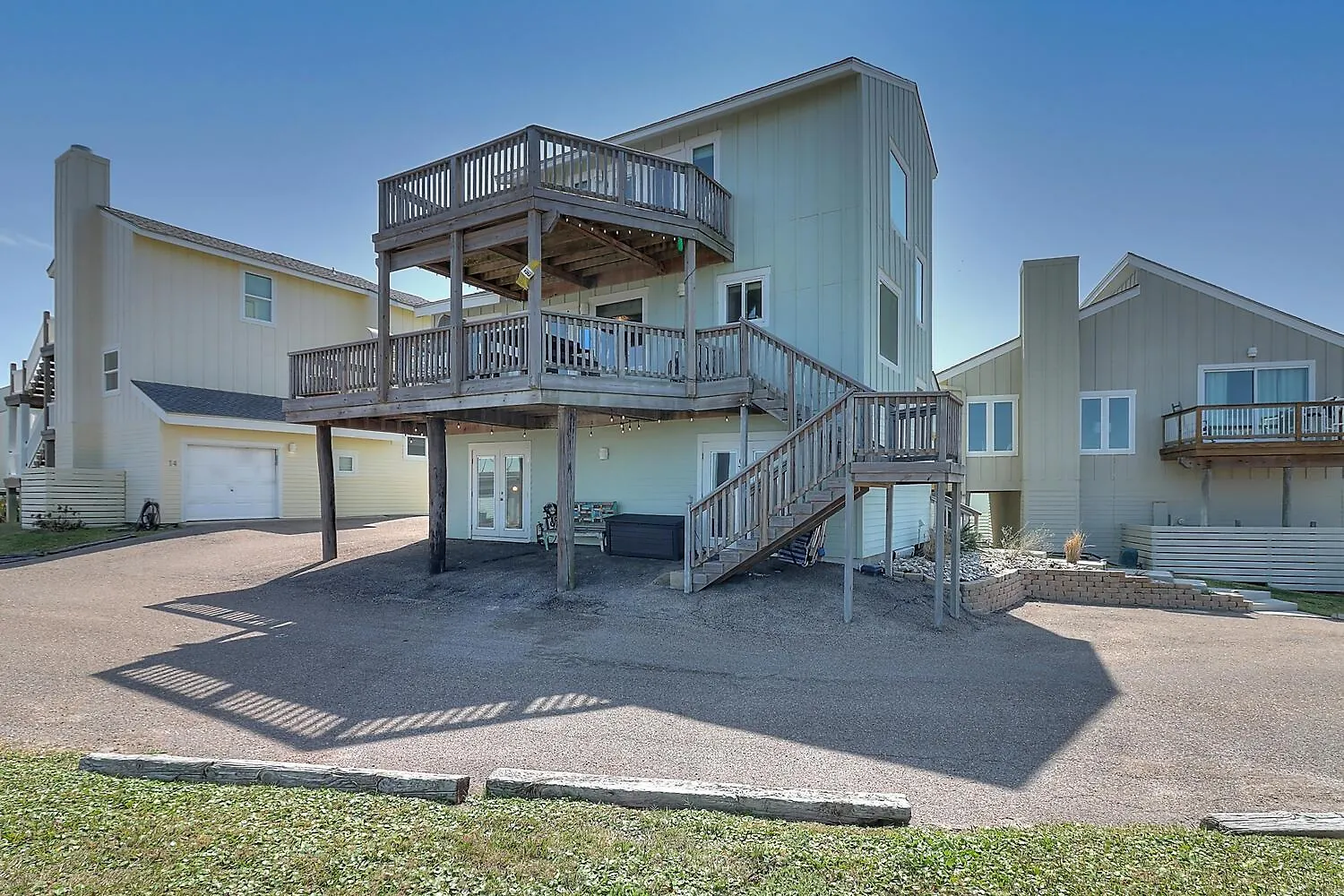 Holiday home Pelican Sunrise Lc13