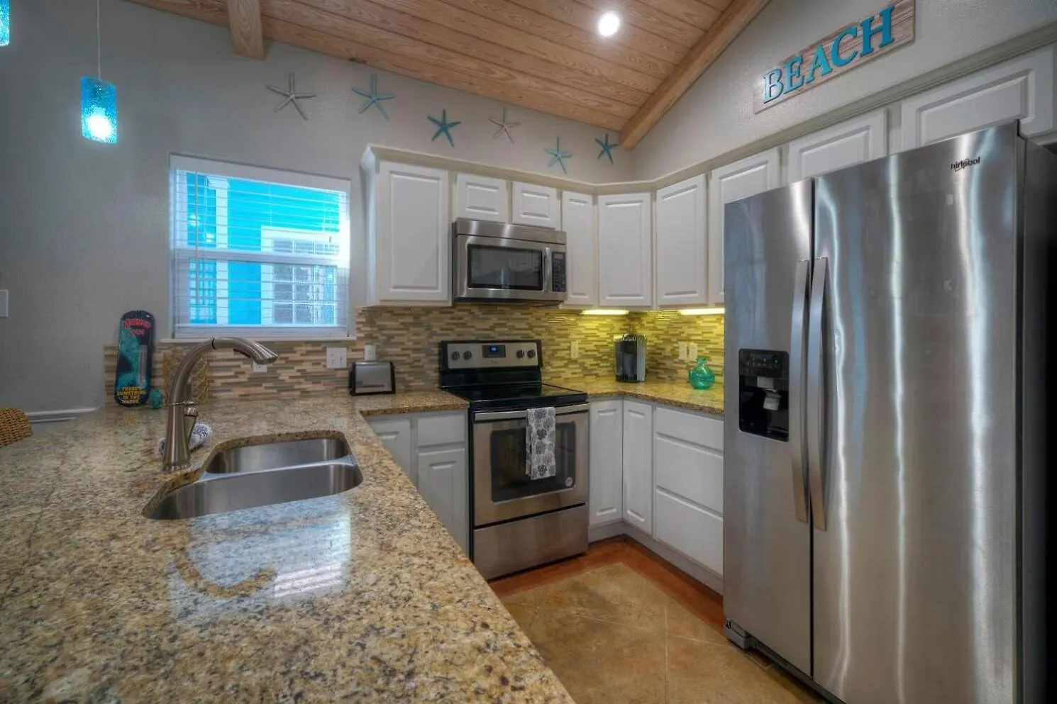 Holiday home Coastal Vibe By Avantstay Sunset At The Pool And Playscape *