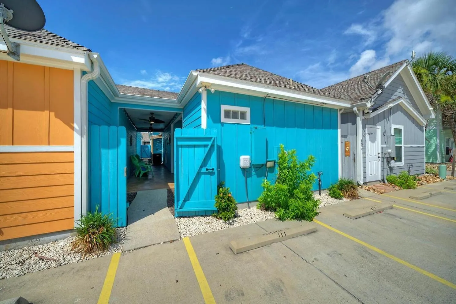 Holiday home Coastal Vibe By Avantstay Sunset At The Pool And Playscape Port Aransas