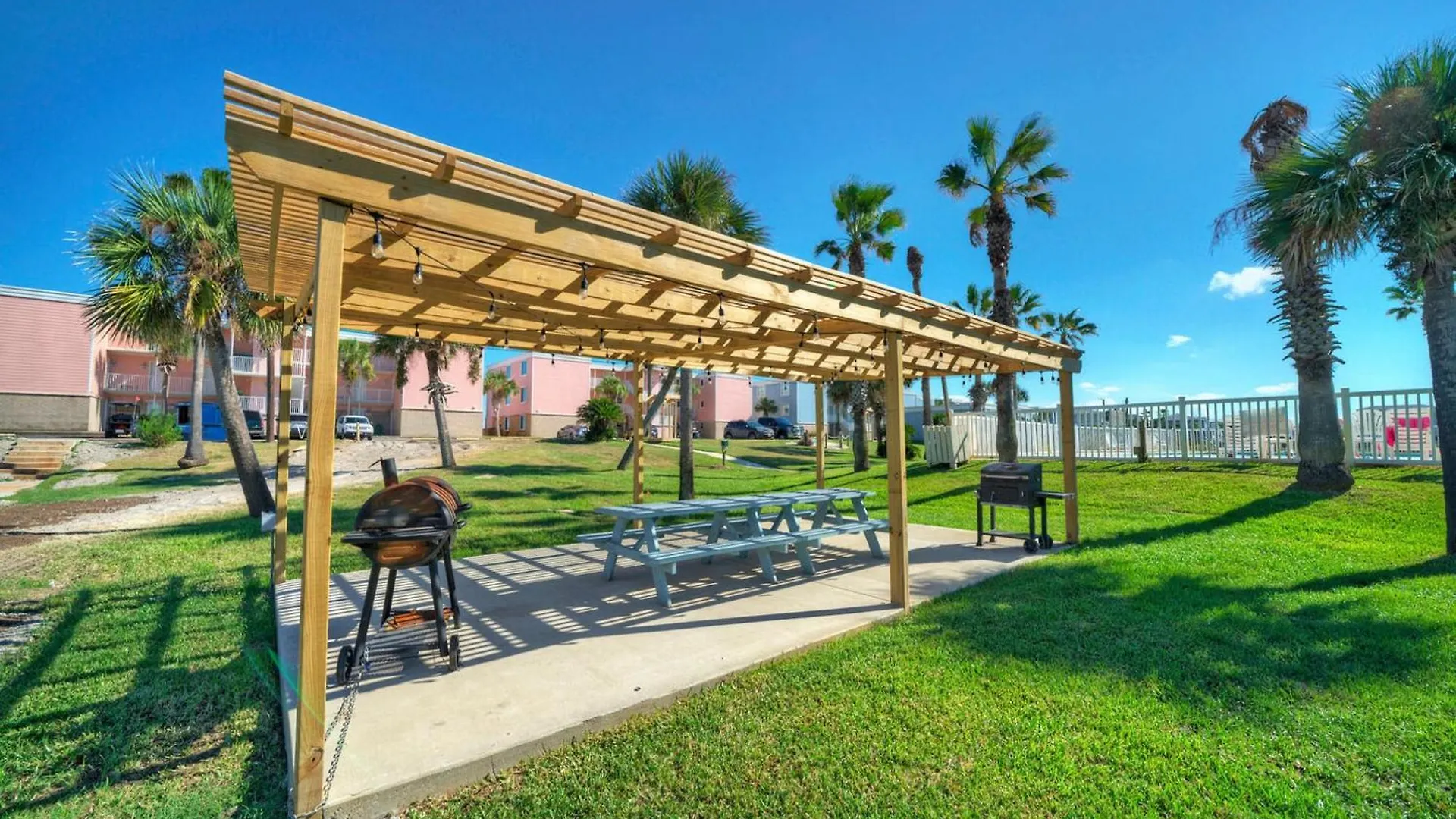Pura Vida By Avantstay Golf Cart Zone Views Holiday home Port Aransas