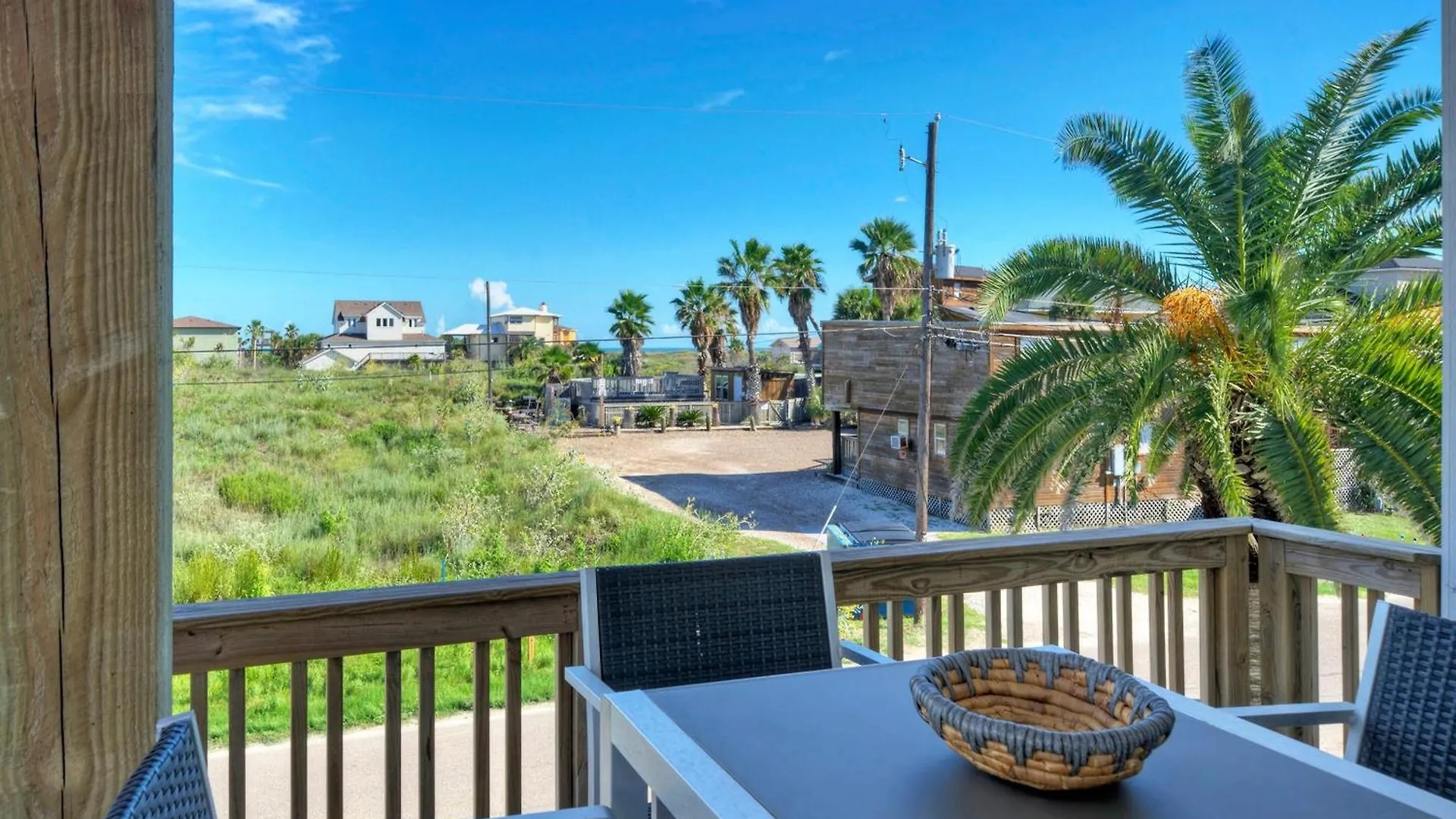 Wild Horse By Avantstay Walk To Pool Holiday home *
