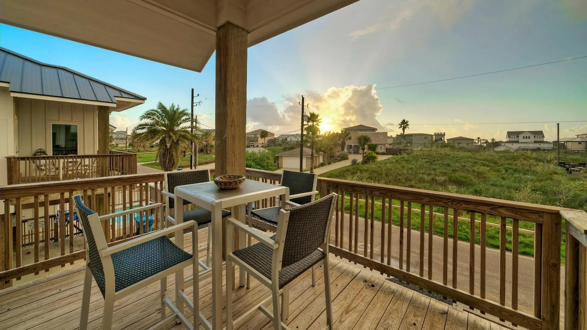 Holiday home Wild Horse By Avantstay Walk To Pool
