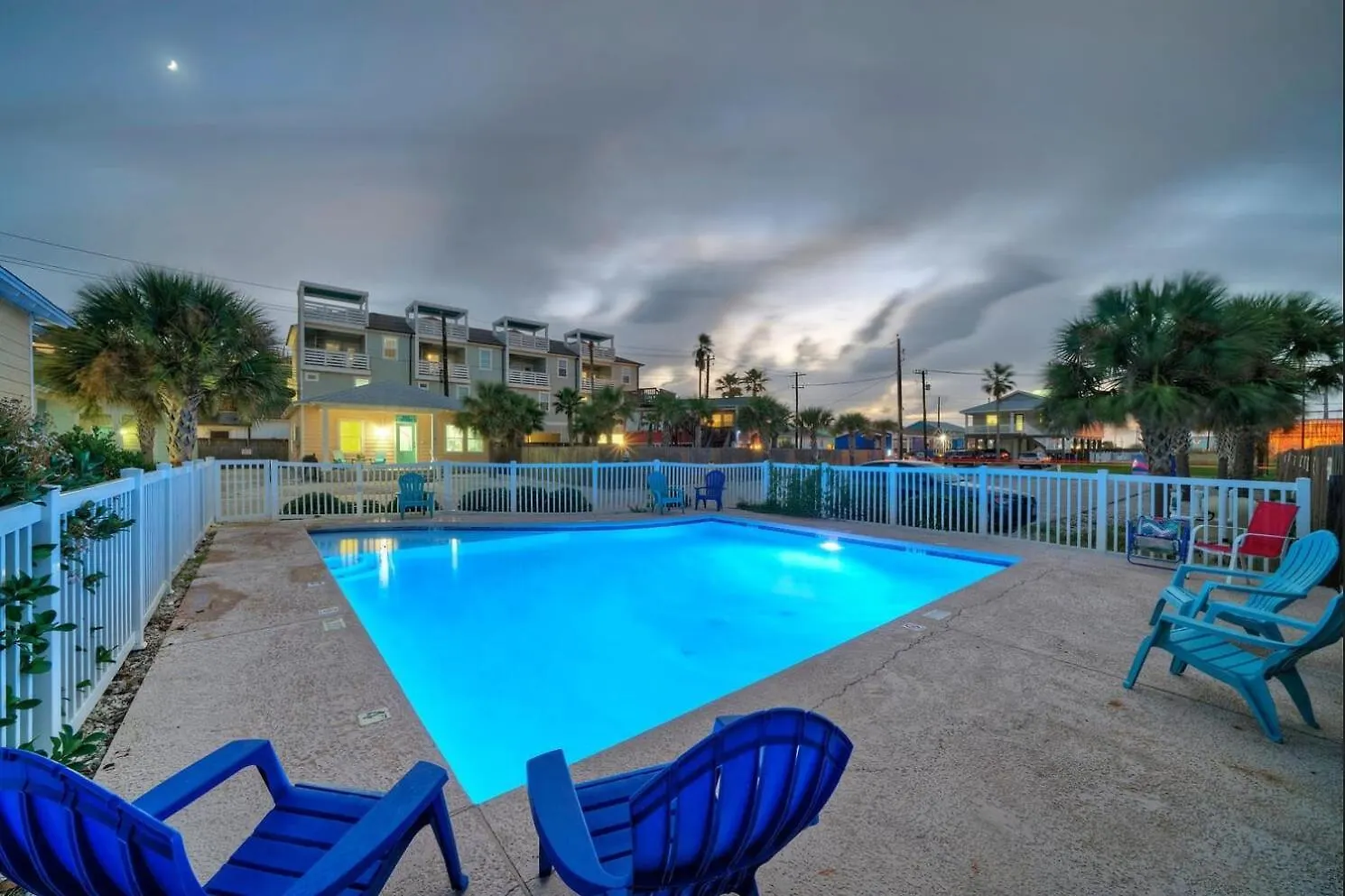 Holiday home Bay Bliss By Avantstay Winter Texan Discounts Beachy Decor Pool Access *