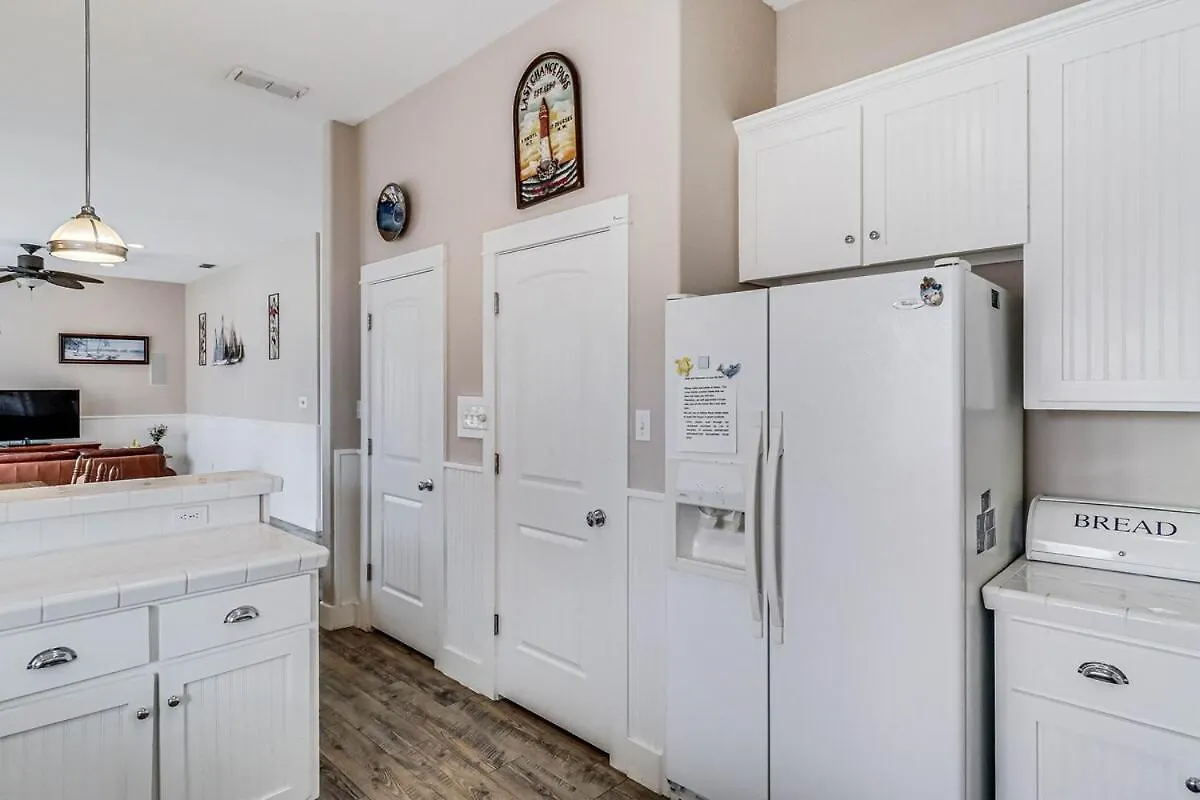 Holiday home 4 Bdrm With Ocean Views And Rooftop Deck! Port Aransas