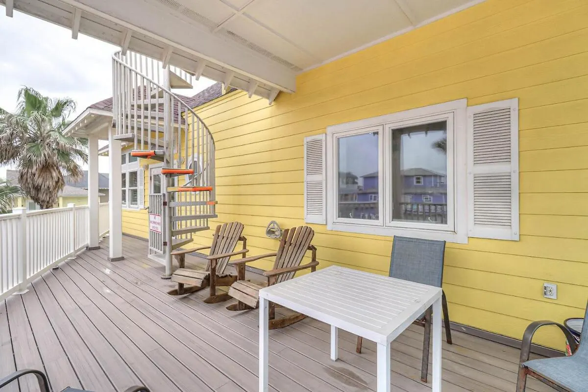 4 Bdrm With Ocean Views And Rooftop Deck! * Port Aransas