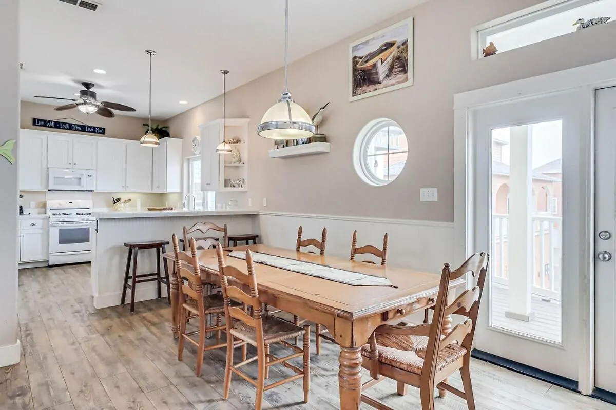 4 Bdrm With Ocean Views And Rooftop Deck! * Port Aransas