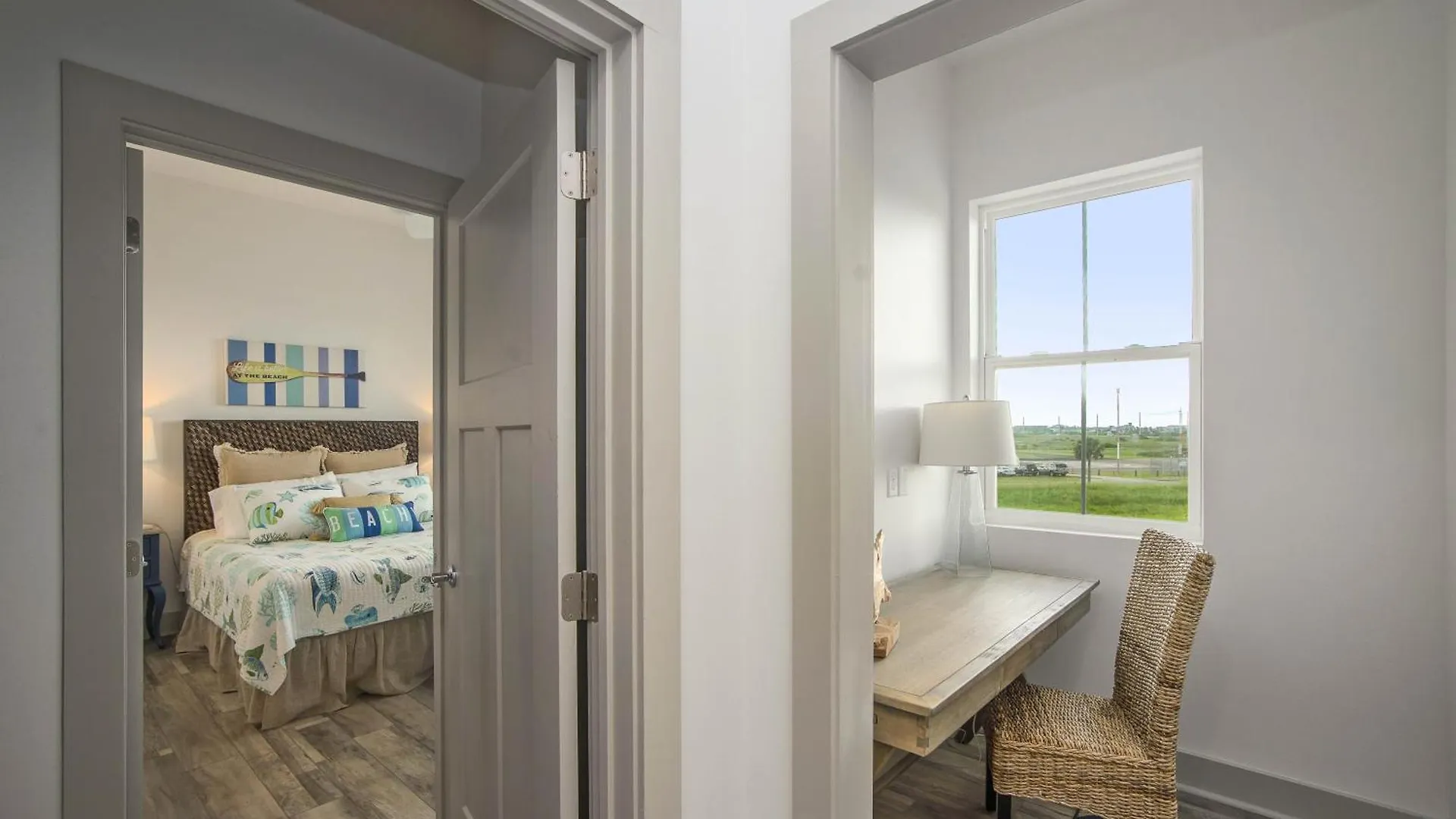 Marina Del Bell - Elevator Boat Slip For Rent Holiday home *