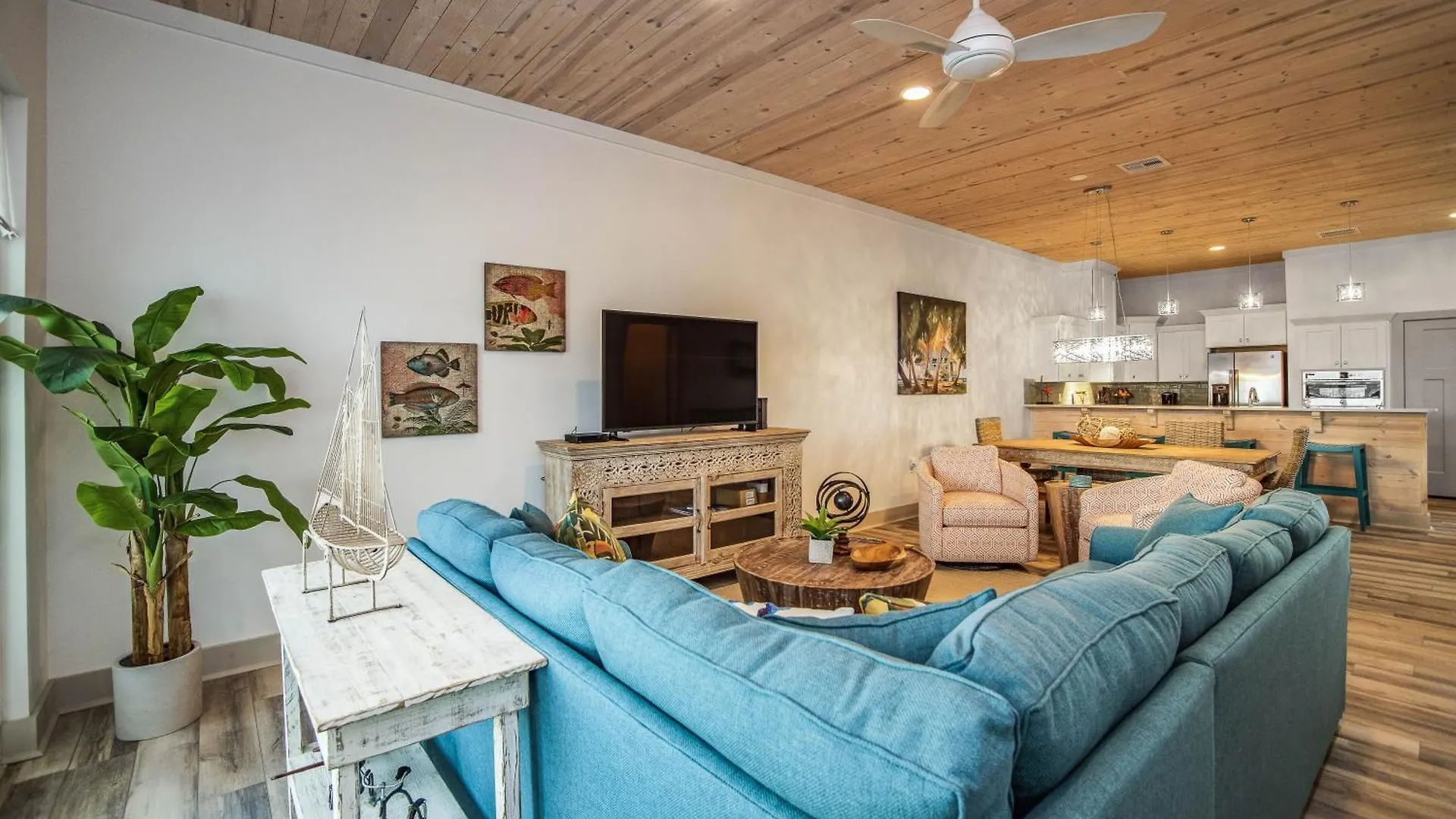 Marina Del Bell - Elevator Boat Slip For Rent * Port Aransas