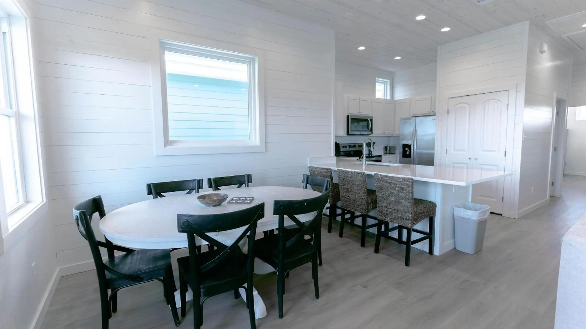 To Bay - Ocean Views Private Pool Holiday home *