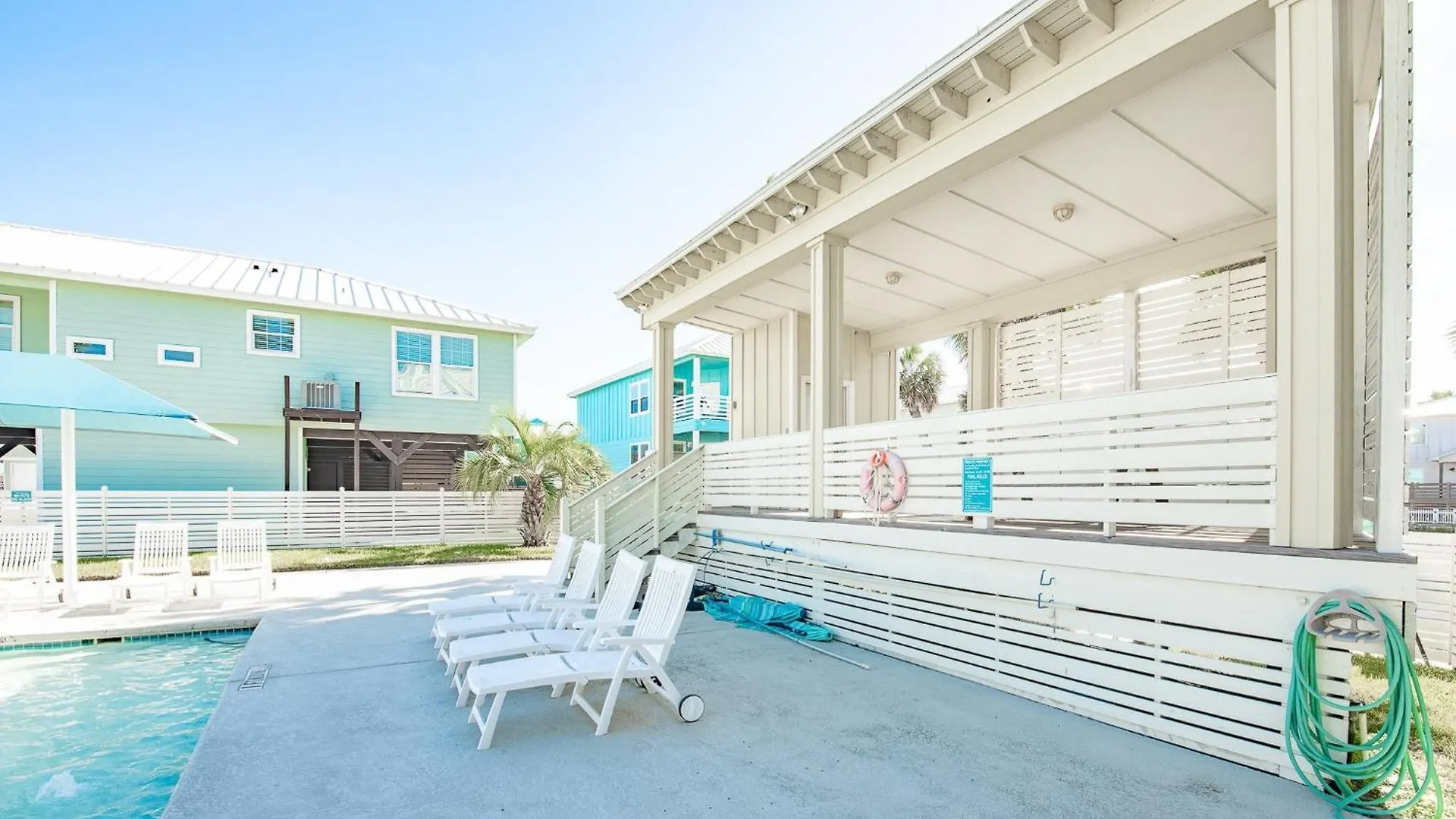 Sunrise Paradise - Pet Friendly! Community Pool! * Port Aransas