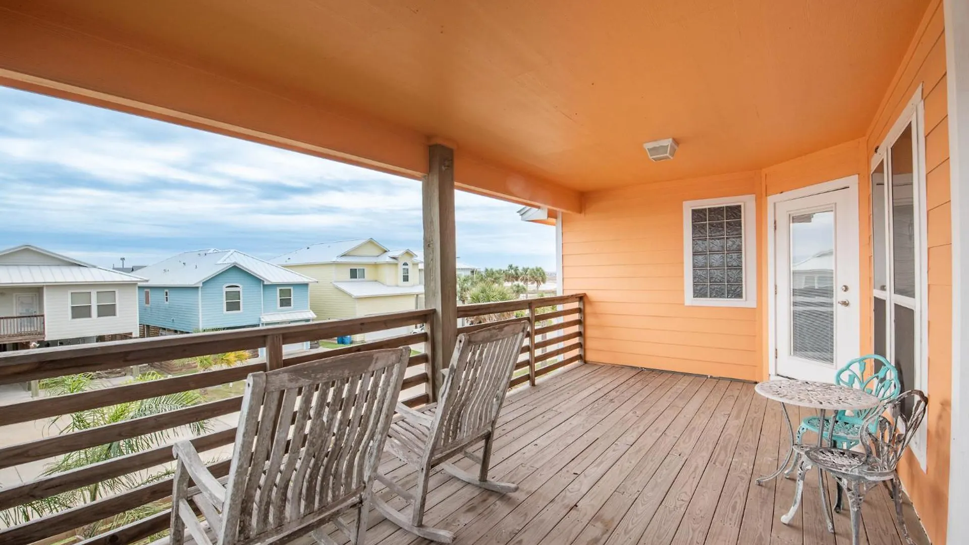 Holiday home Sunrise Paradise - Pet Friendly! Community Pool! Port Aransas