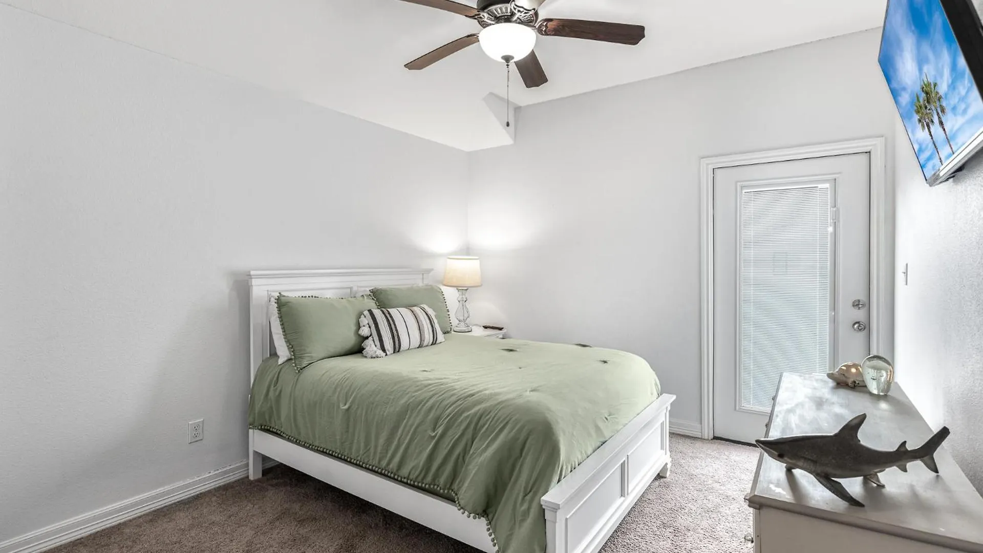 Holiday home Sunrise Paradise - Pet Friendly! Community Pool! *