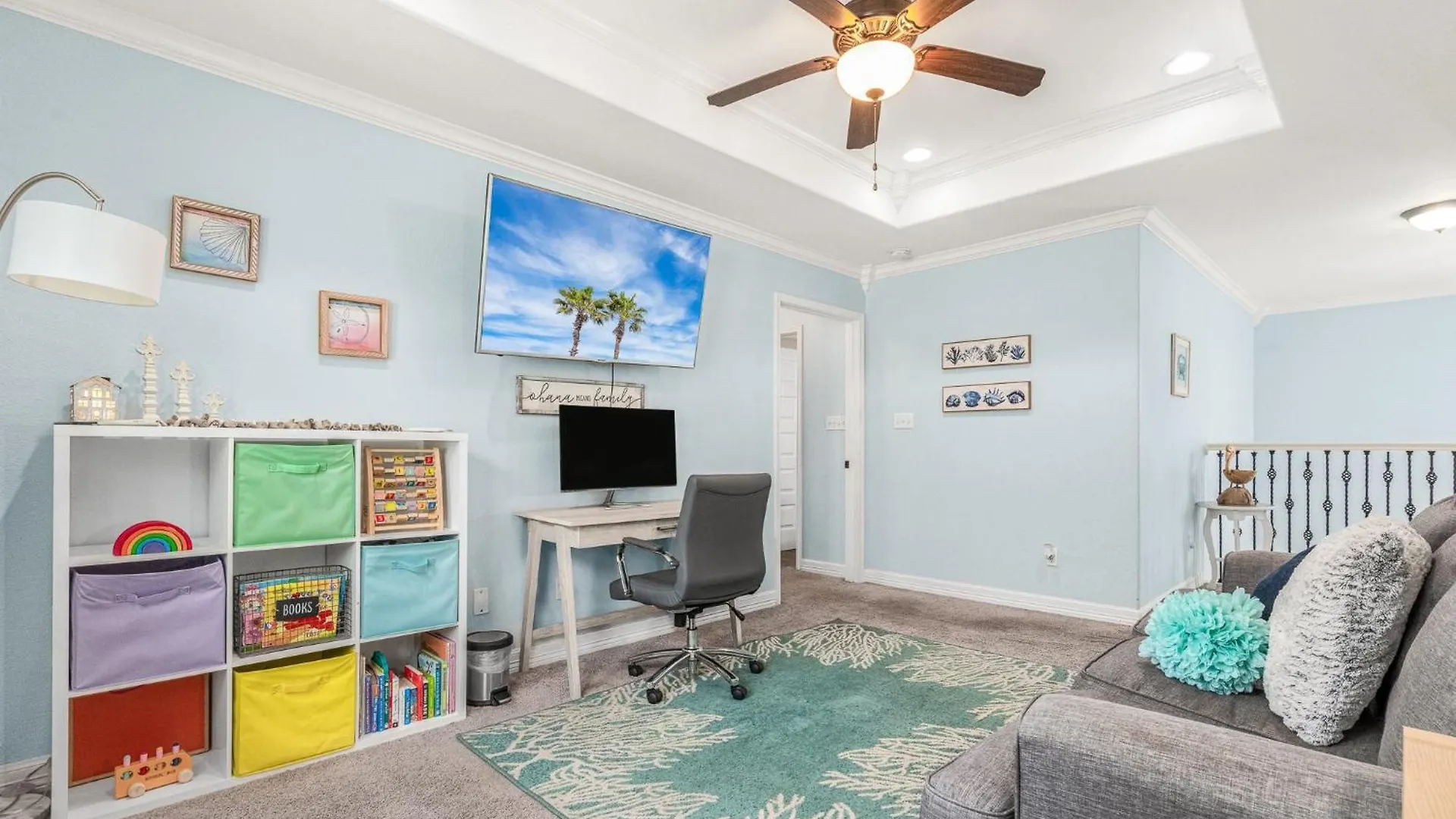 Sunrise Paradise - Pet Friendly! Community Pool! Holiday home