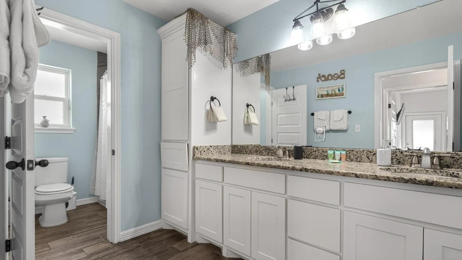 Sunrise Paradise - Pet Friendly! Community Pool! *