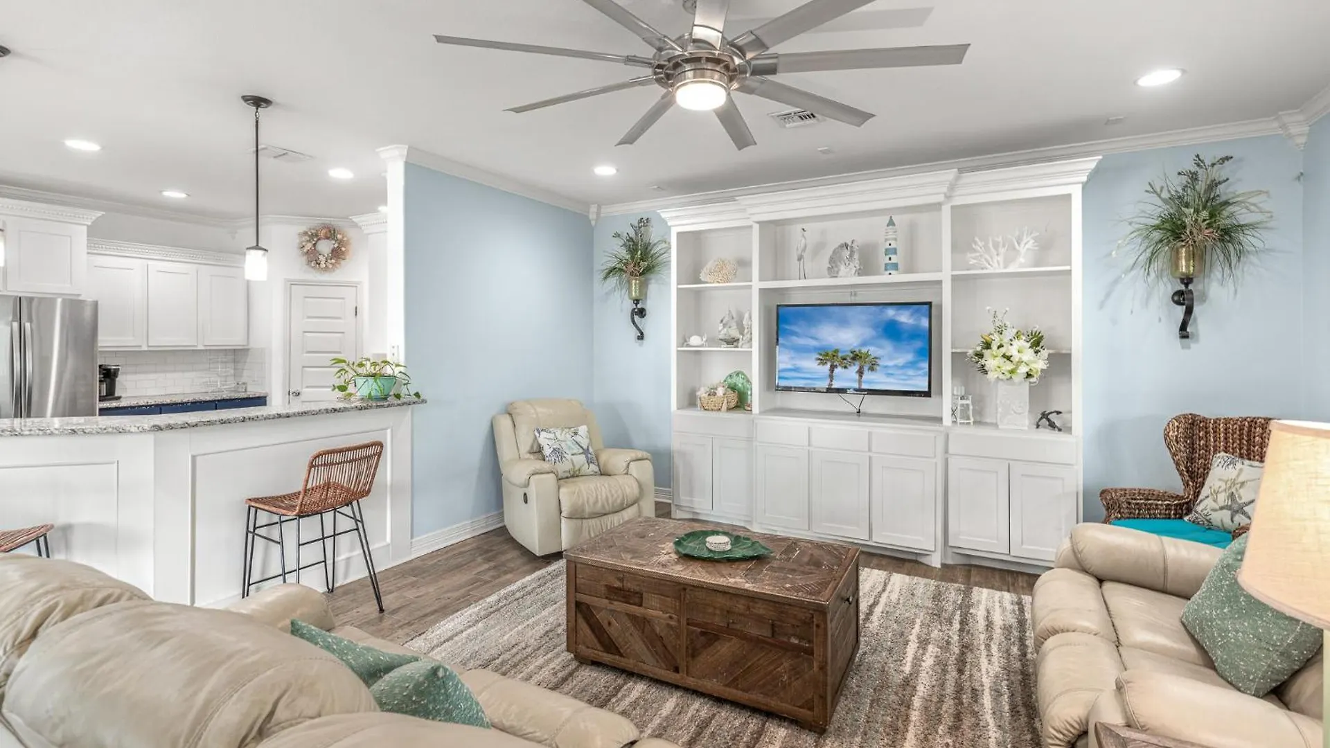 Sunrise Paradise - Pet Friendly! Community Pool! Port Aransas