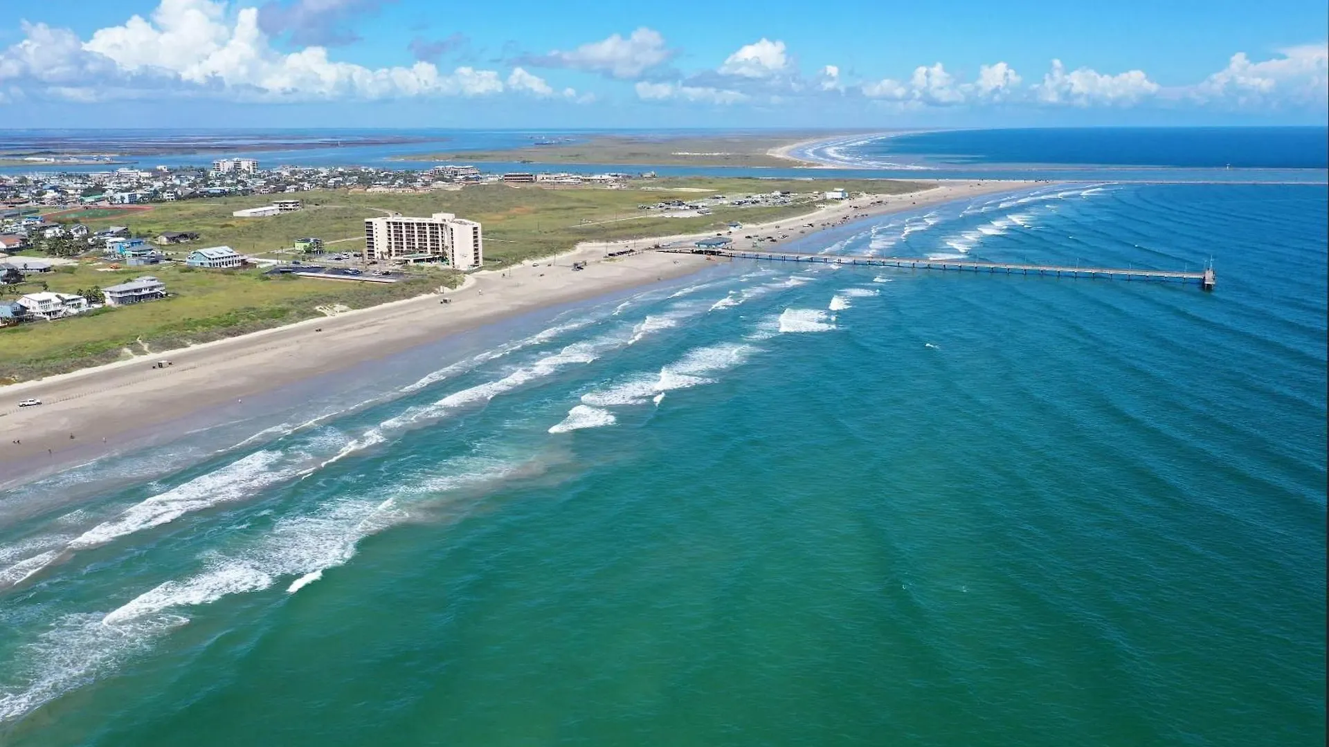 4 Costa Bahia Units Sleeps 24 W Pool Minutes To The Holiday home *