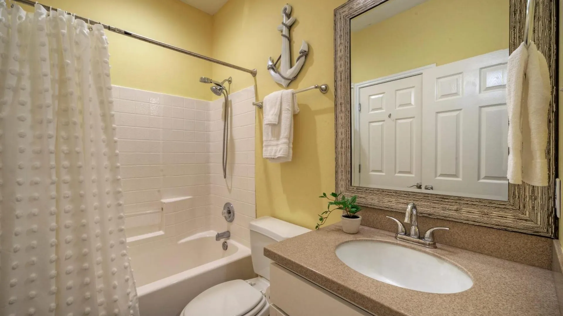 4 Costa Bahia Units Sleeps 24 W Pool Minutes To The Port Aransas