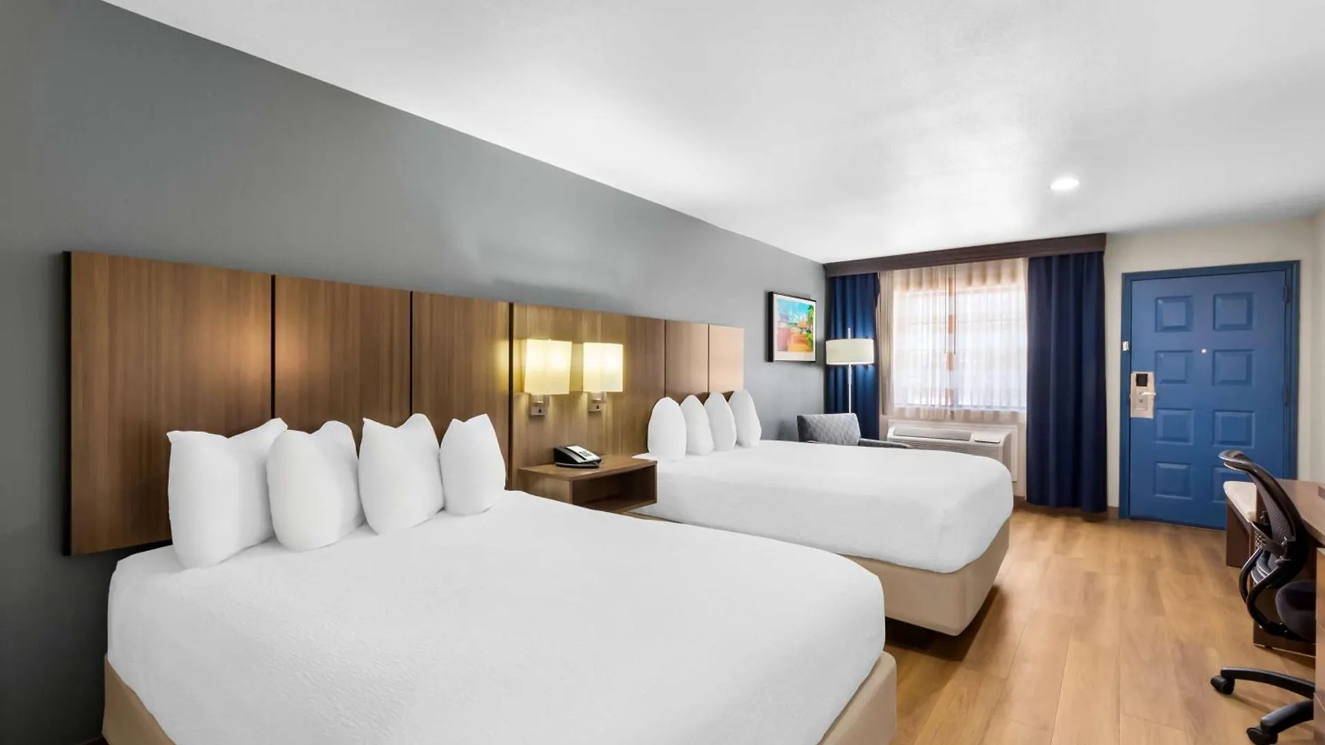 Western Motel 3*