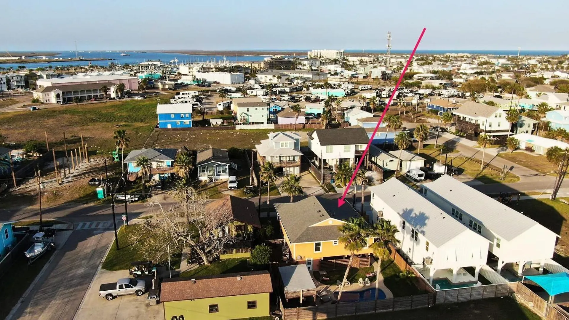 Coastal Retreat W Pool Bbq Sunset Views Beers And Sunshine By Avantstay Holiday home *