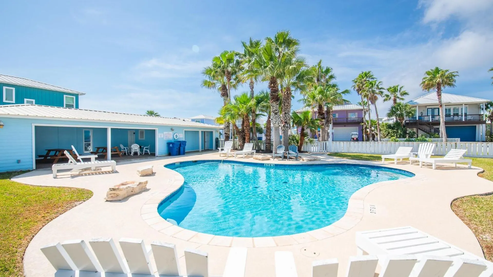 Palm Breeze - Ocean Views, Golf Cart, Game Room! * Port Aransas